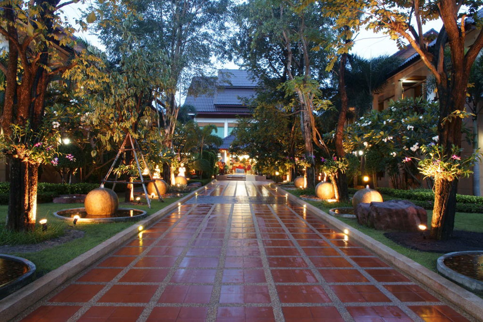 Juntra Resort And Hotel Nakhon Nayok Exterior photo